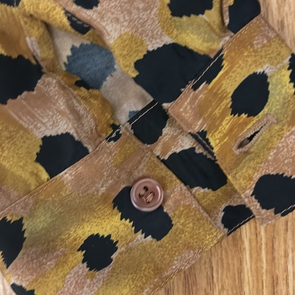 Michael Mims Kathy Cole Size L 100% Washable Silk Animal 🦒 Print blouse - Picture 7 of 10
